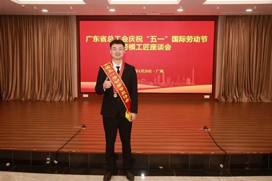 //mmbiz.qpic.cn/sz_mmbiz_jpg/1gRytQU7jymaIPhqc8wBibSD2ZyKgd1GSVXtO46PH2b1FlcFlcibD82v1sLzf6w49jNAyPOuKdf2WzZ6FibXiaqk5mQUCbxN9ib2wBYIbQeBq2s0/640?wx_fmt=jpeg&from=appmsg&wxfrom=13&tp=wxpic#imgIndex=0